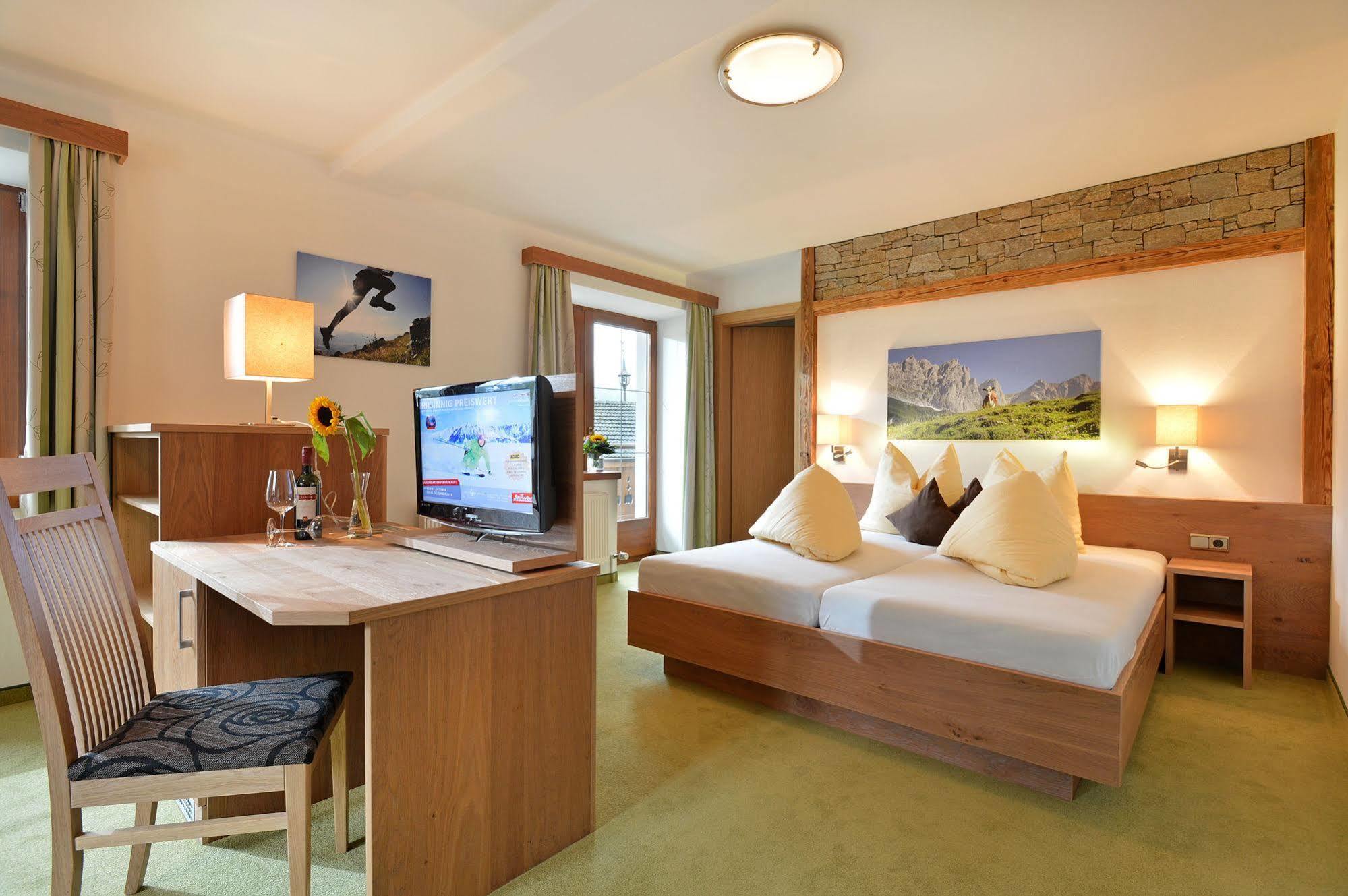 בריקסן אים טהלה Hotel Reitlwirt מראה חיצוני תמונה