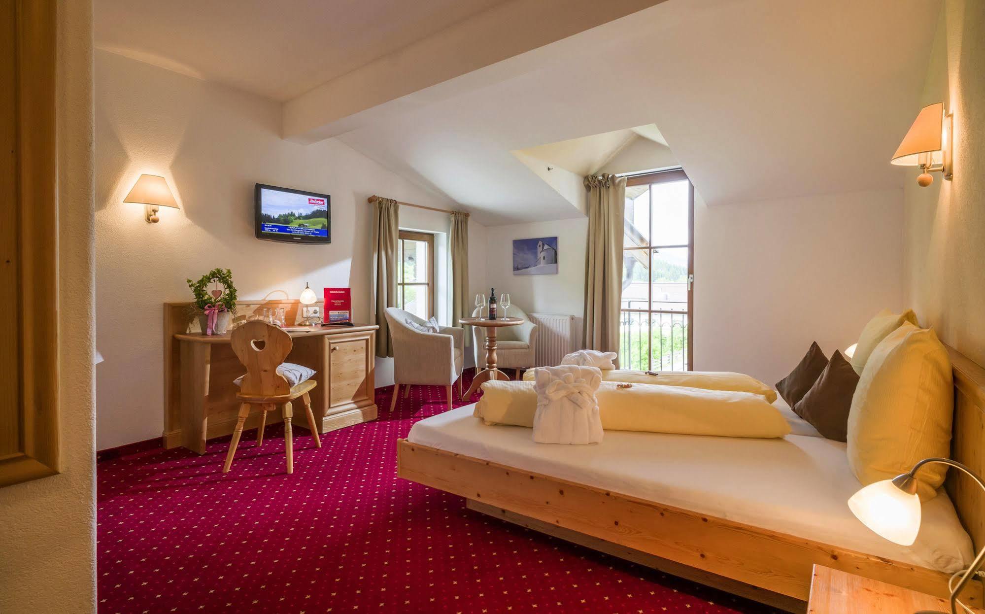 בריקסן אים טהלה Hotel Reitlwirt מראה חיצוני תמונה