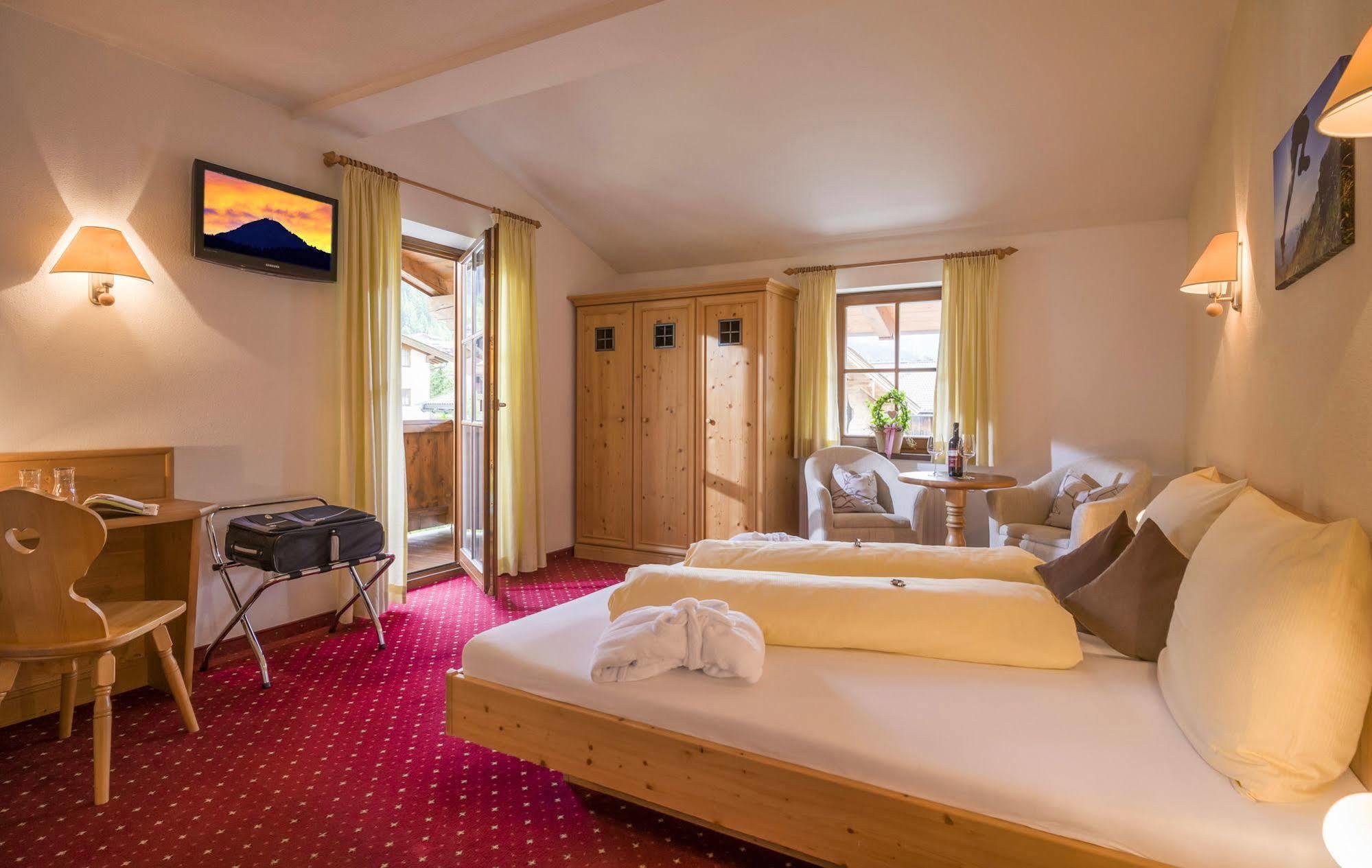 בריקסן אים טהלה Hotel Reitlwirt מראה חיצוני תמונה