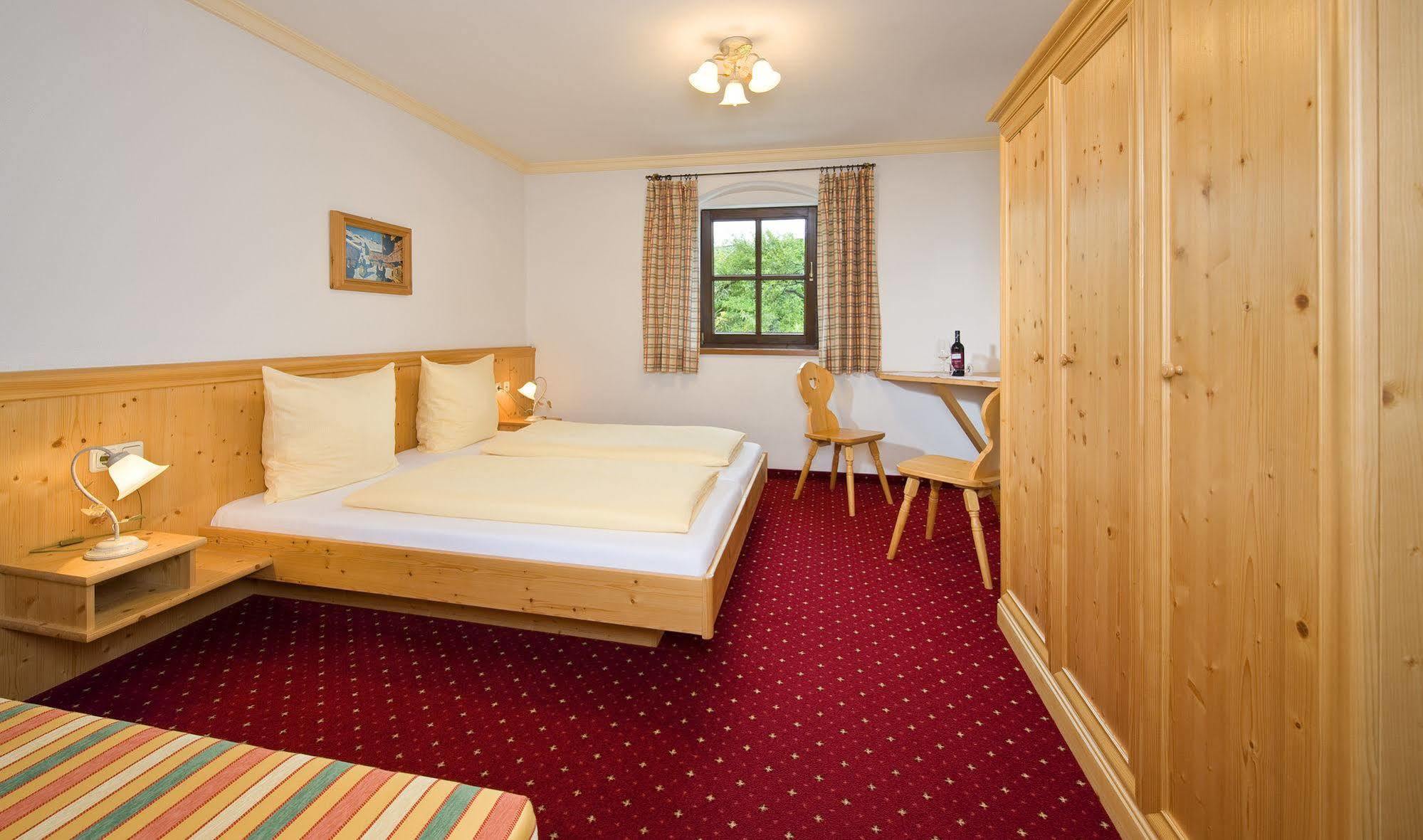 בריקסן אים טהלה Hotel Reitlwirt חדר תמונה